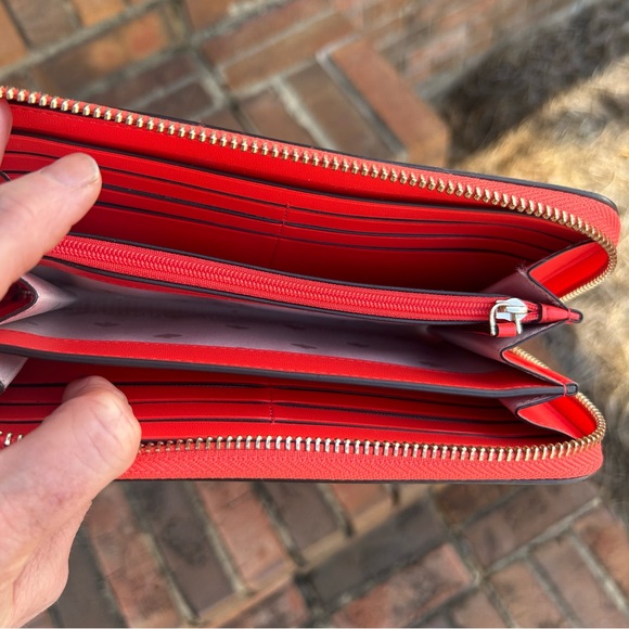 KATE SPADE NEW YORK ORANGE LEATHER FULL ZIP CLOSURE WALLET NEW!! - Picture 11 of 16